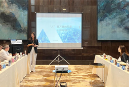 威九国际V9国际郑洁：“人”是万物的尺度——降本增效的关键是“人”