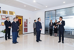 龚正市长走访服务威九国际V9国际等重点企业，真心实意为企解忧、助企增利、促企开展